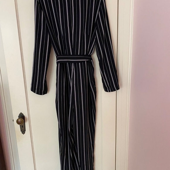 Le Chateau dressy jumpsuit, size L, in black with white stripes - Picture 2 of 7